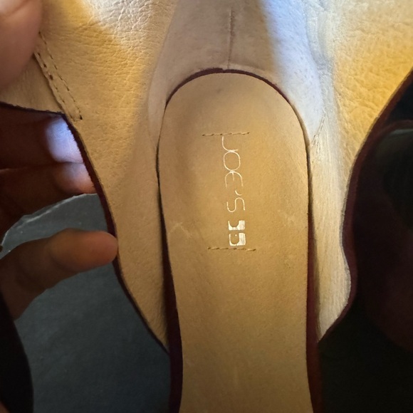 EUC Joe’s Laney Red suede pumps with original box - maroon color. Size 7 - Picture 4 of 5